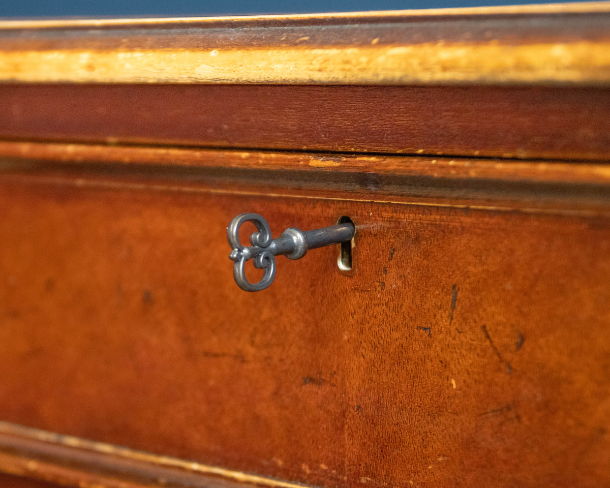 9 Drawer English Style Desk in Mahogany