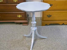 Pie Crust Accent Table in White Finish
