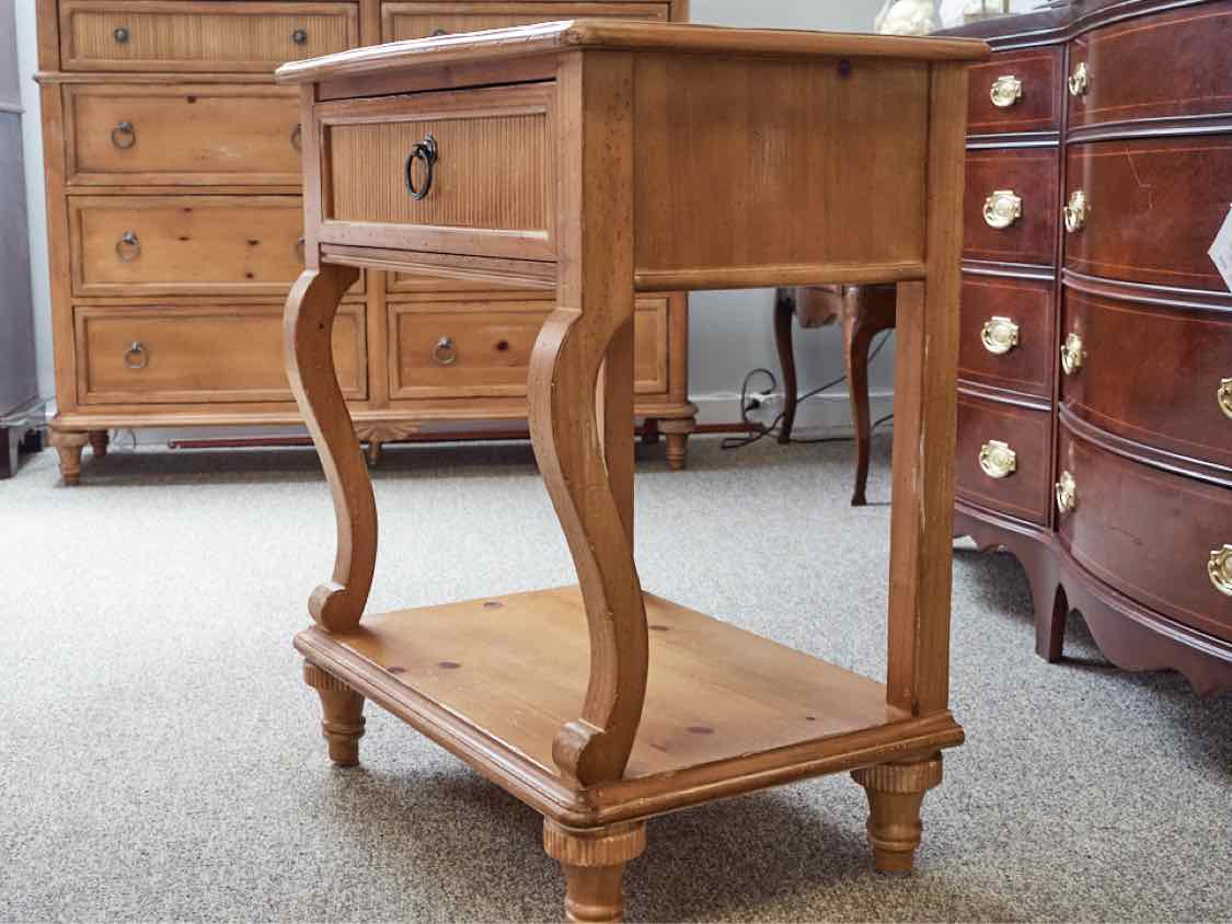 Pair of Drexel Single Drawer Nightstands in Pine