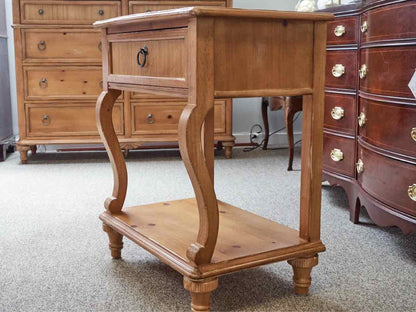 Pair of Drexel Single Drawer Nightstands in Pine