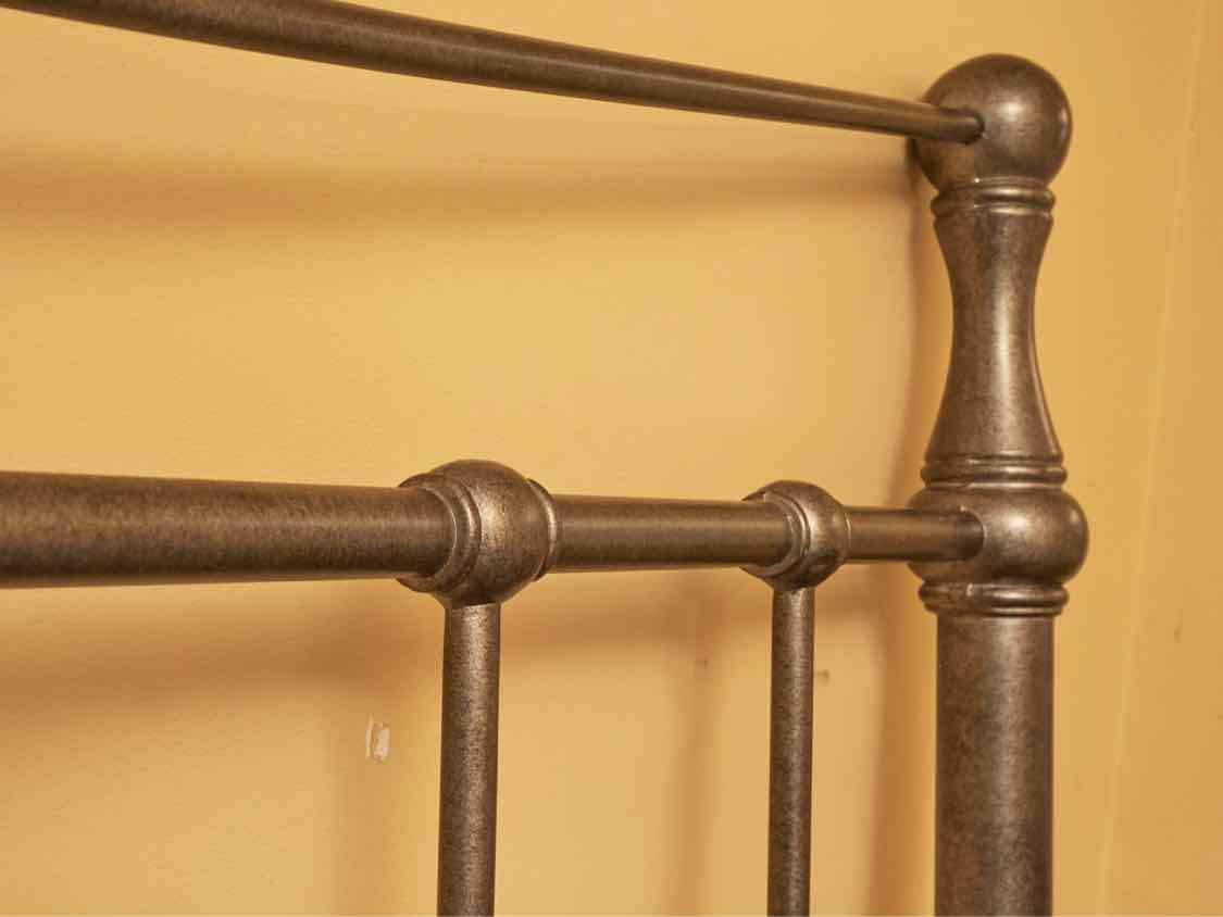 Metal Queen Bed Includes Metal Siderails & Metal Slats