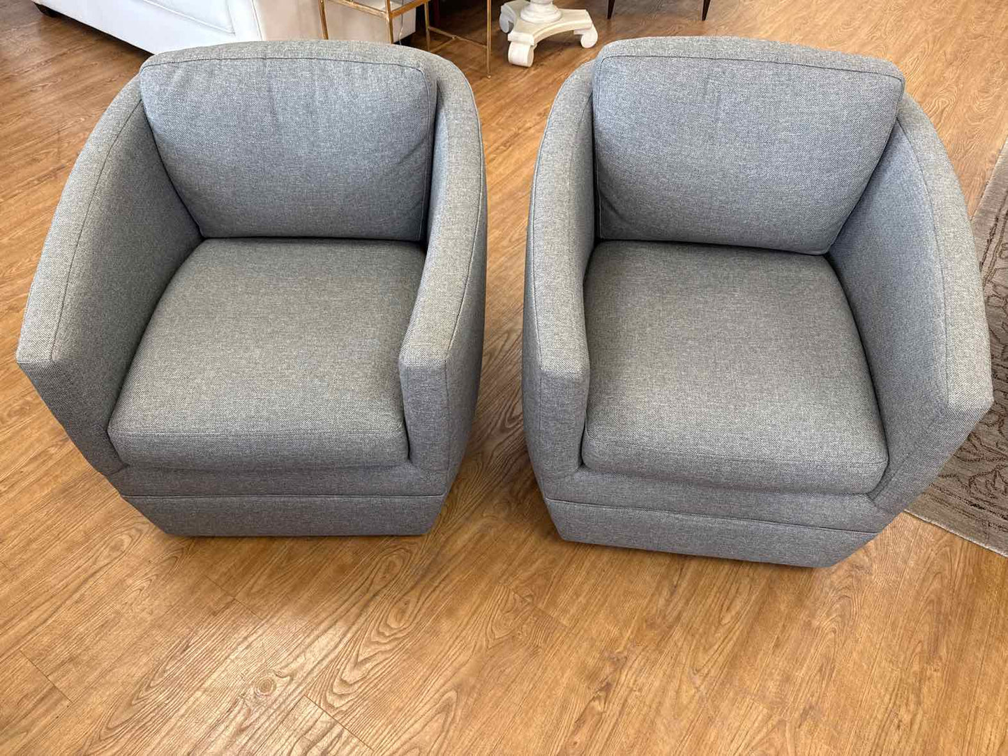 Room & Board Pair of 'Ford' Swivel Chairs