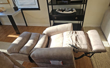 VivaLift 'Tranquil' Lift Power Recliner