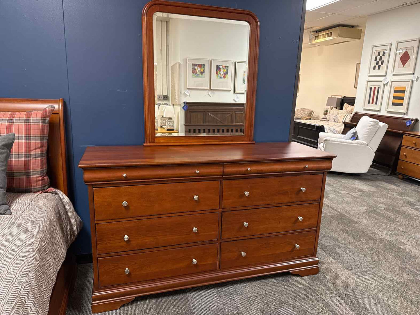 Mastercraft Cherry 8-Drawer Dresser w/ Mirror