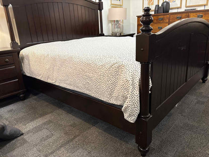 King Poster Bed in Espresso