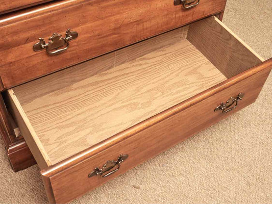 Broyhill  5 Drawer Maple Chest