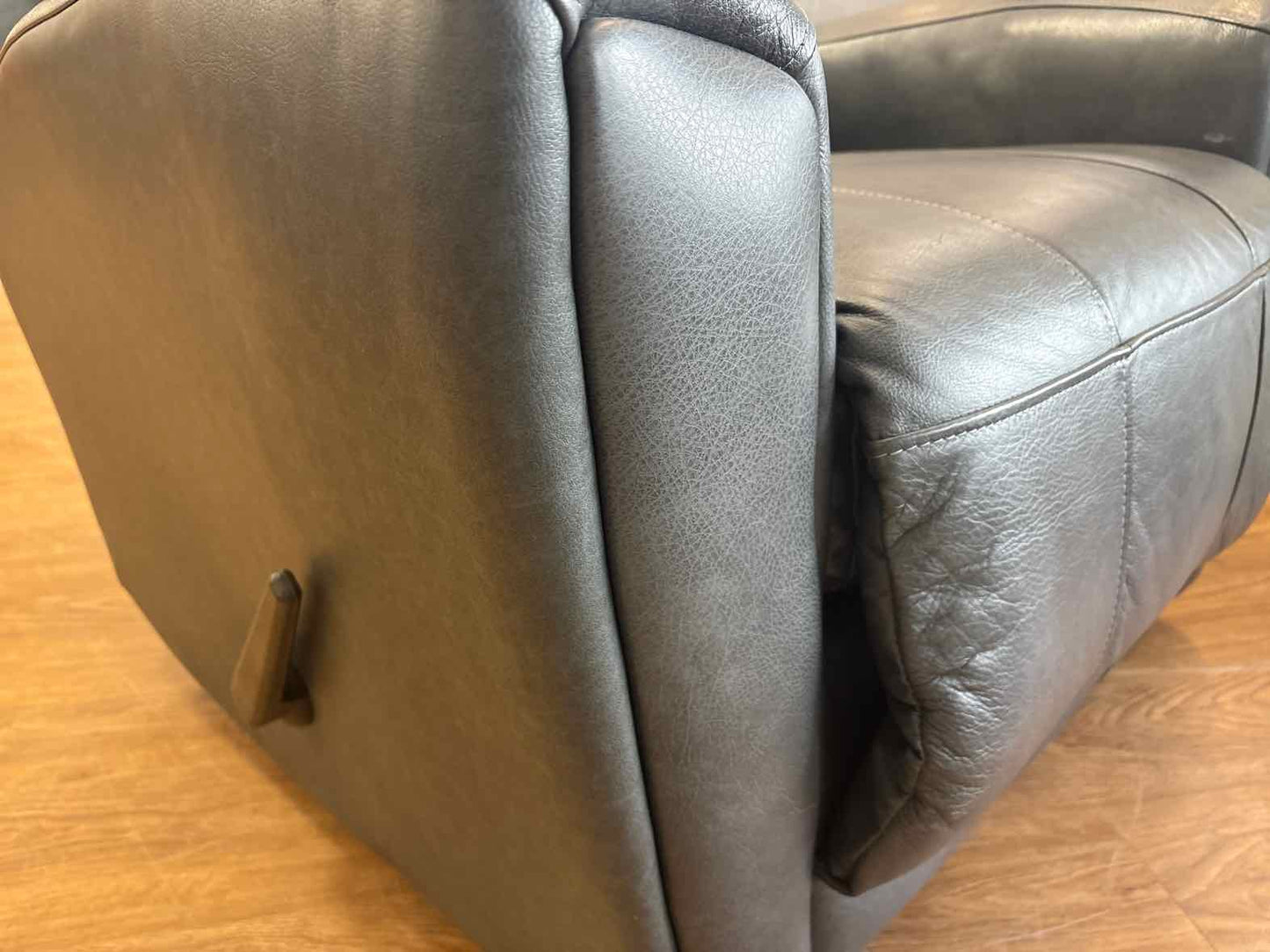 Peak Living 'Pattaya' Leather Manual Recliner