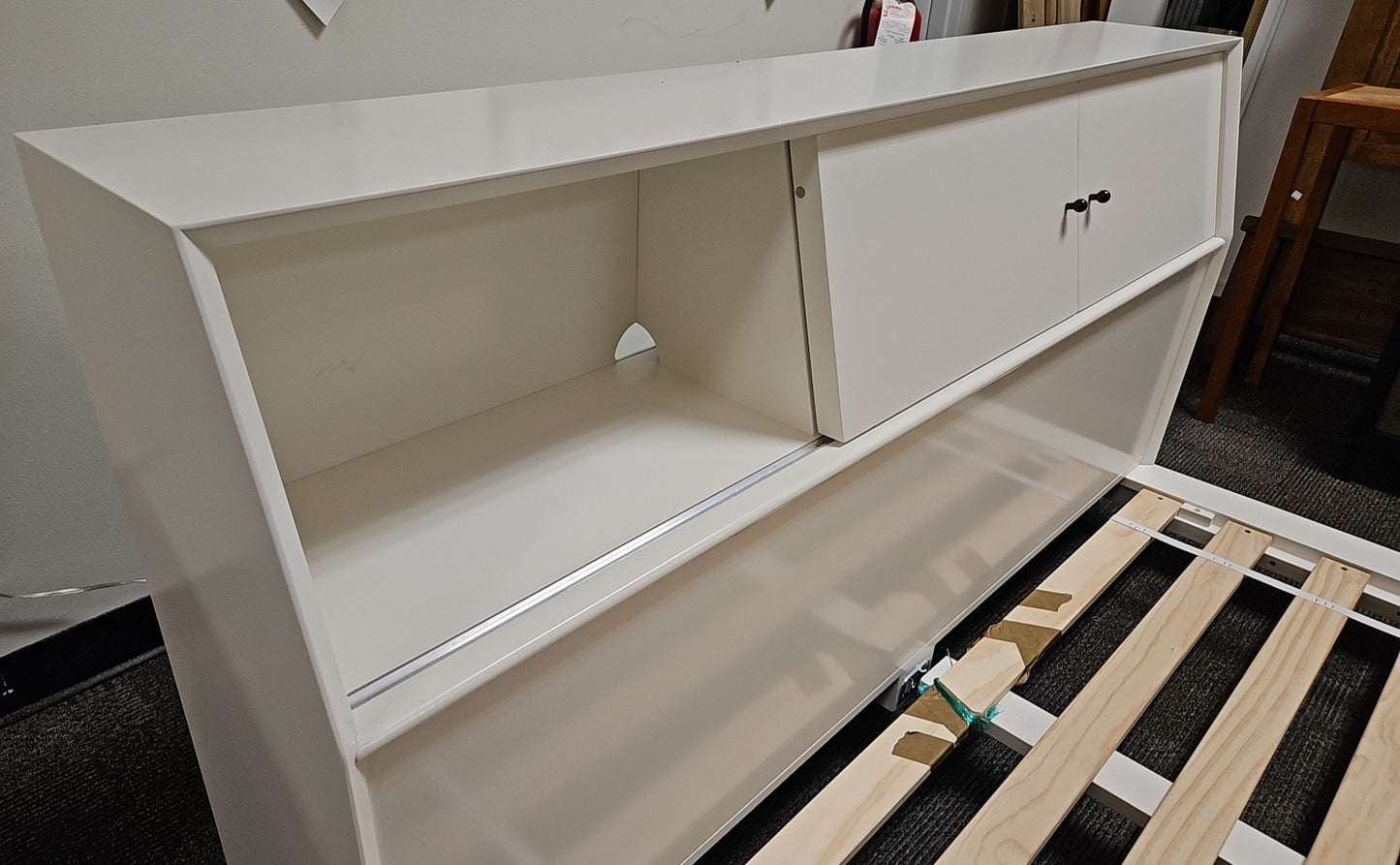 Pottery Barn White Lacquer Queen Bed