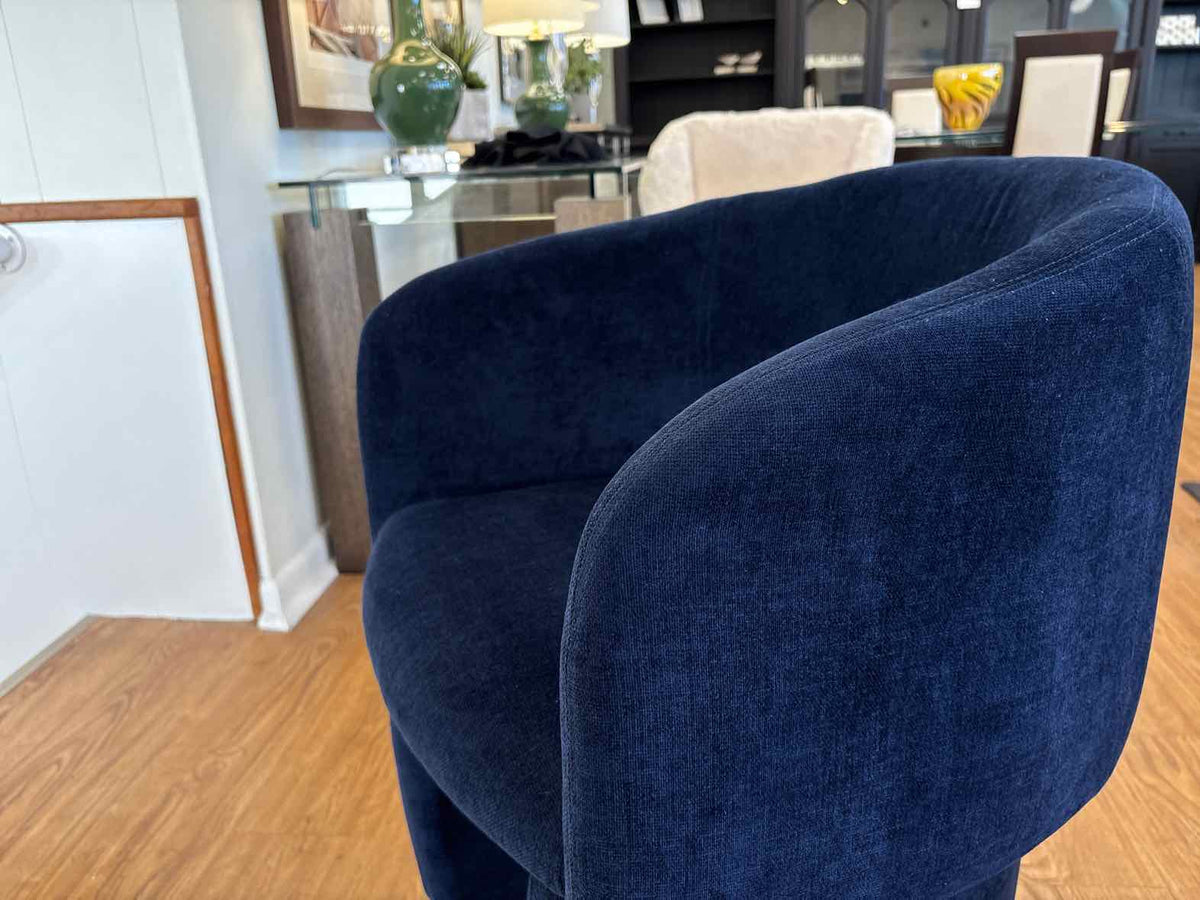 Set of 4 Nuevo 'Clementine' Dining Chairs