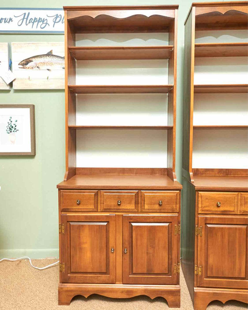 Moosehead Maple 1 Drawer 2 Door 3 Shelf  Bookcase