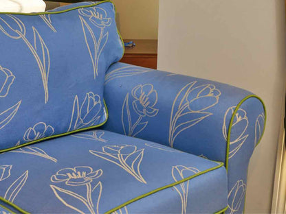 Norwalk  Furniture Sky Blue With Green Piping Upholstered  Queen Sleeper