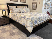 A America 'Stormy Ridge' King Storage Bed in Black