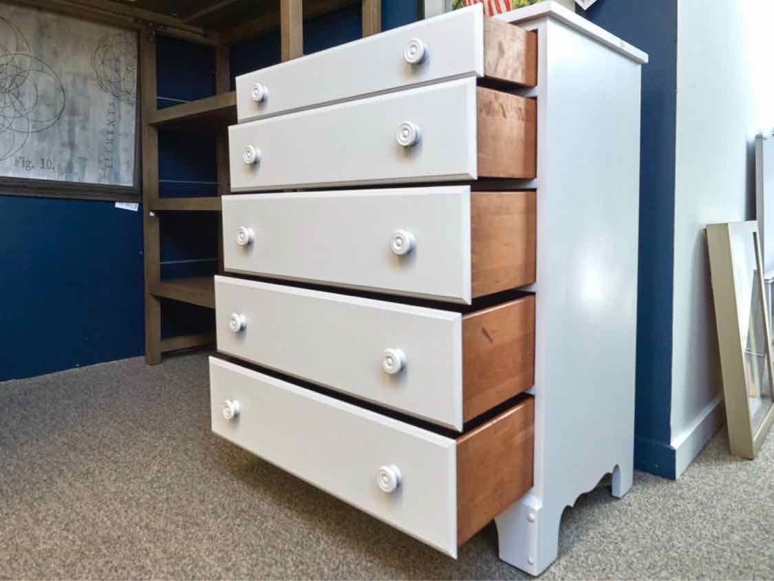 Solid Sugar Maple Chest in Off White Finish
