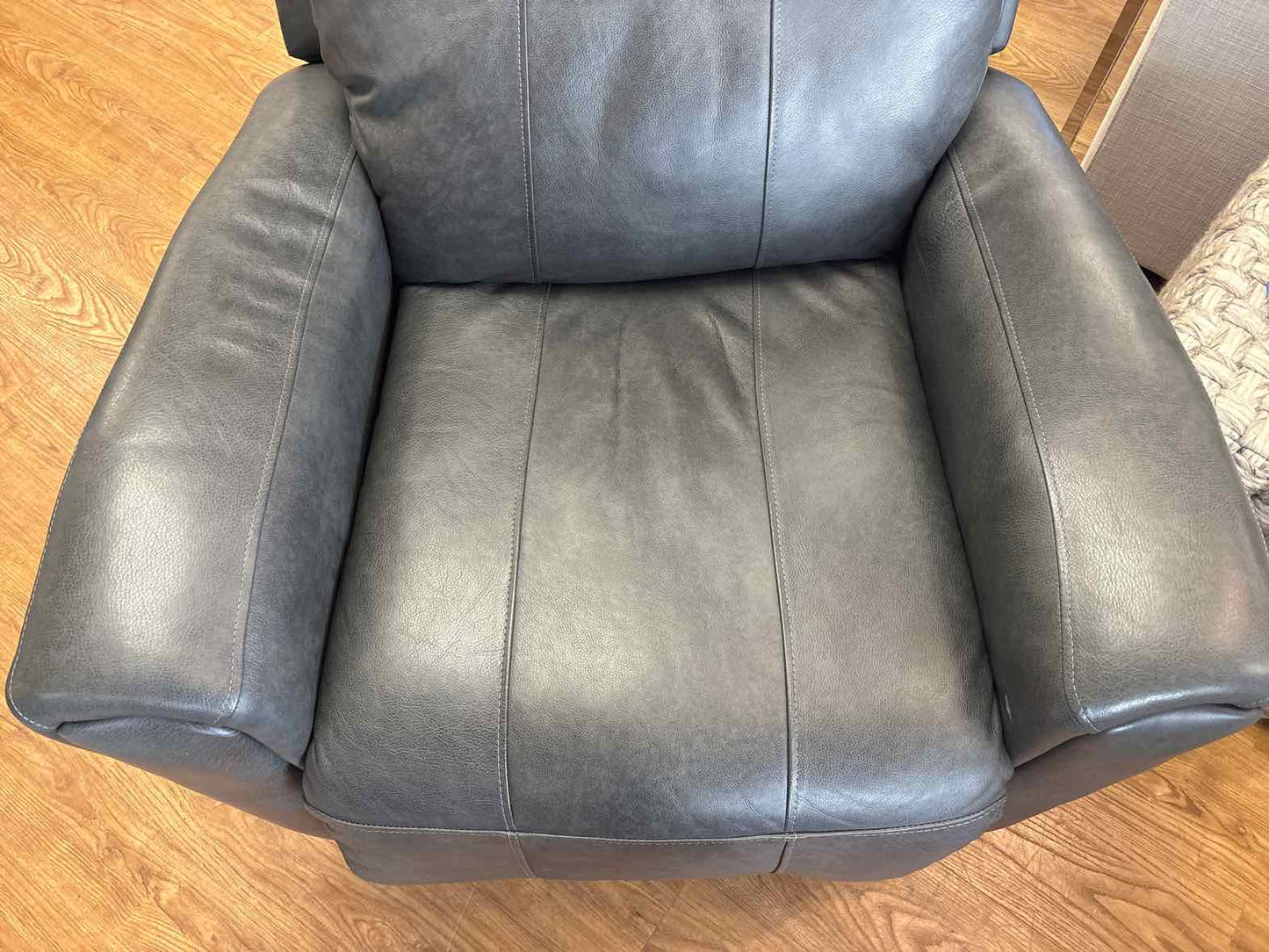 Peak Living 'Pattaya' Leather Manual Recliner