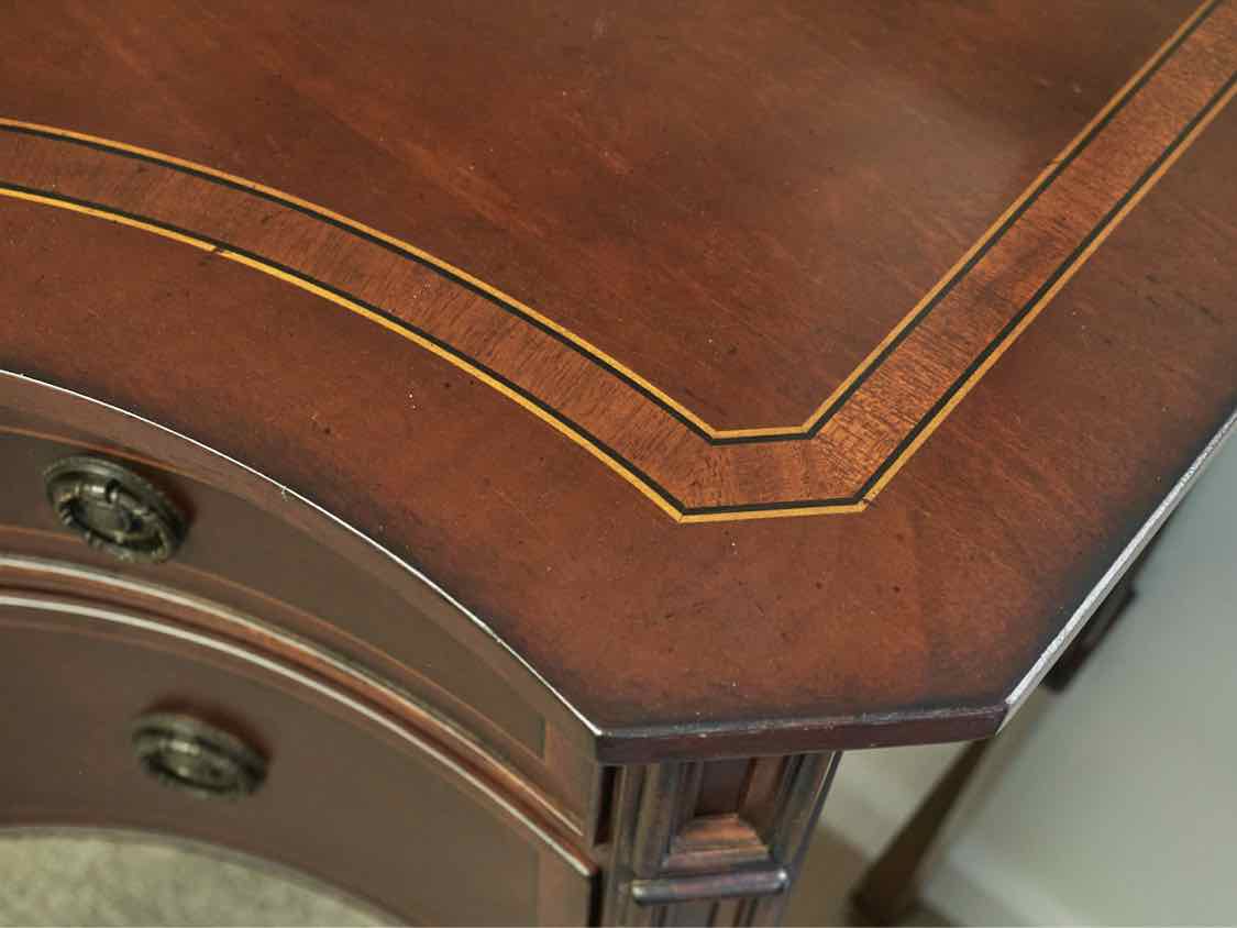 Hickory Chair Co."Historical James River Plantation' Mahogany Server
