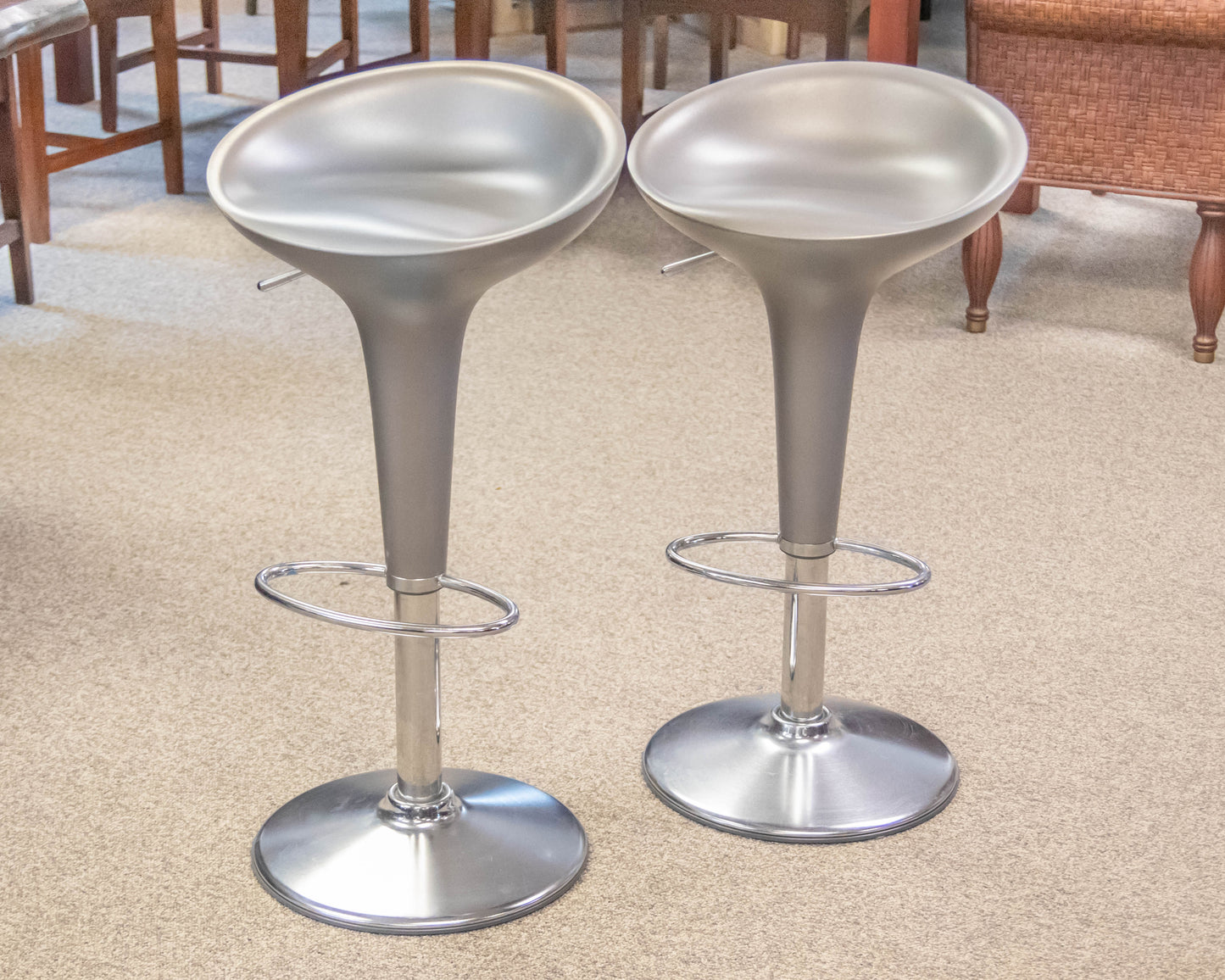 Bombo Counter Stool With A Sleek Metallic Finish & Tapered Base