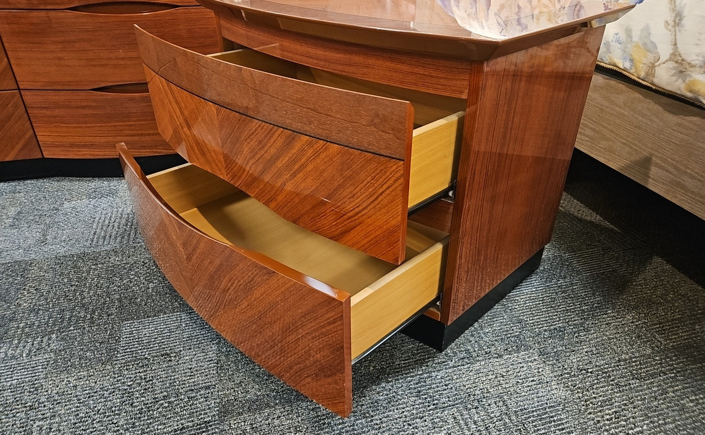 Excelsior Lacquer Nightstand