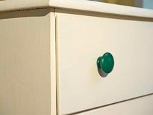 Off White Finish Green Finish Knobs 5 Drawer Chest
