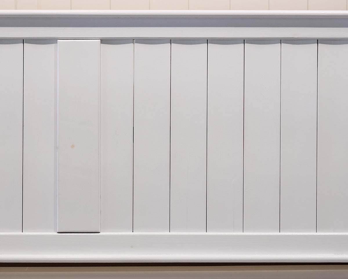 White Cannonball Top Cottage Beadboard Queen Beds