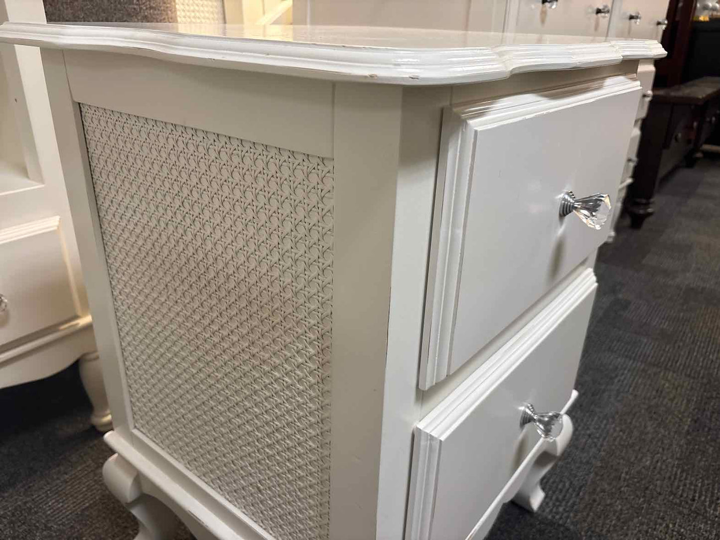 Pair of Newport Cottages 'Hilary' Nightstands