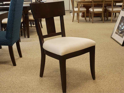 Gat Creek Sabin 84" Extension Dining Table in Maple  & Set of 6 Thea Chairs