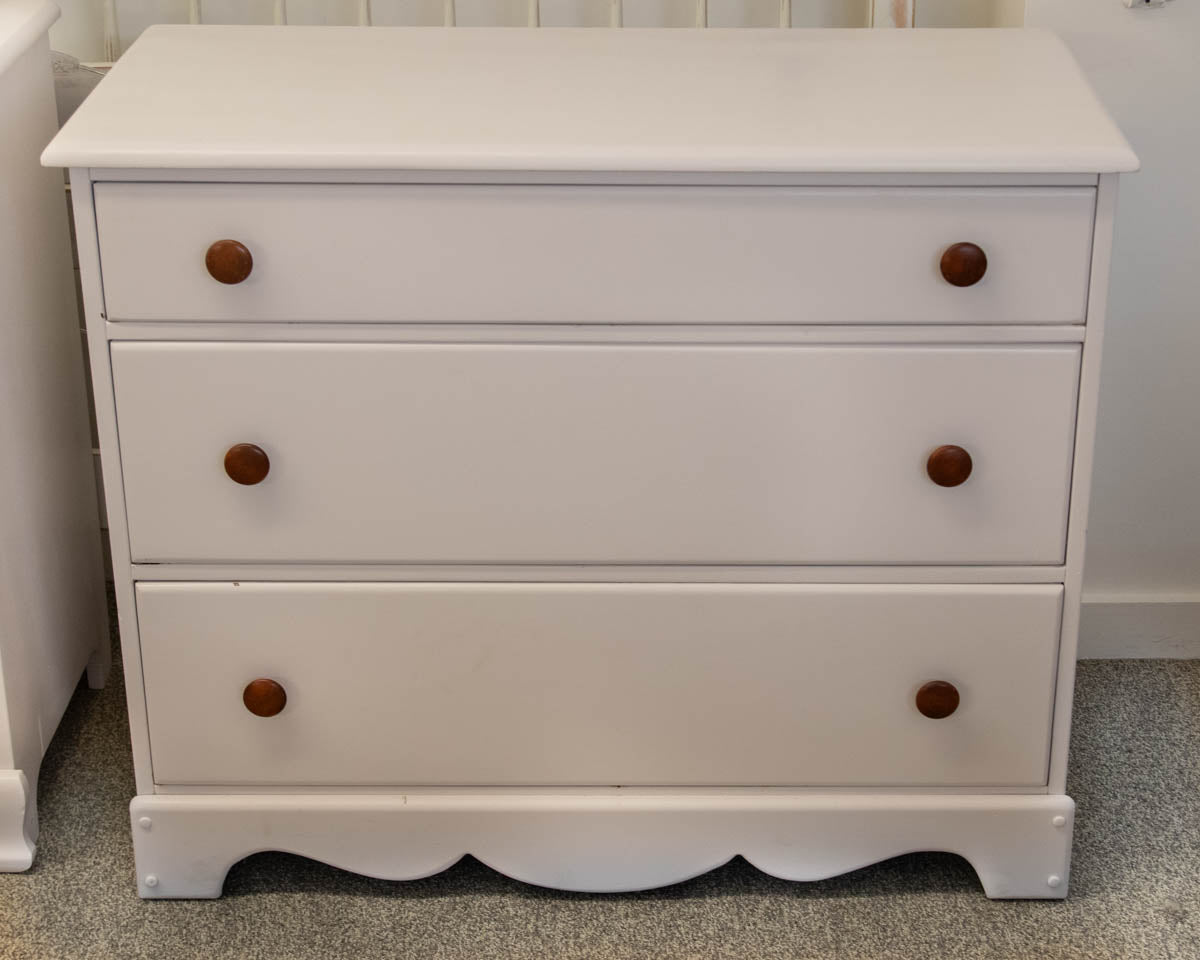 White Finish 3 Drawer Dresser