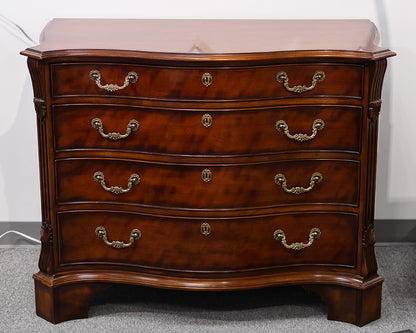 Heneredon RL Serpentine Chest