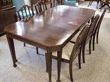 Grand Rapids Mahogany Dining Table & Set of Five Wheatsheaf Back Dining Chairs