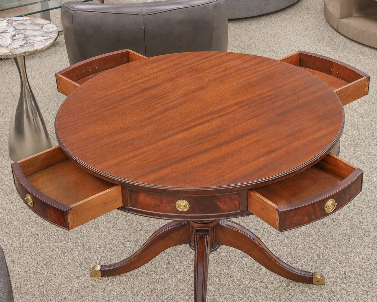 Mahogany Renter's Accent Table with Pedestal Base