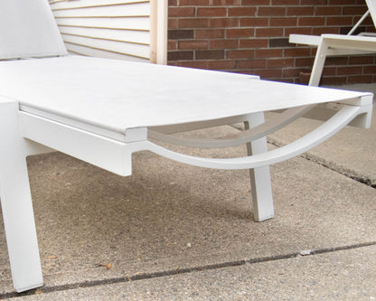Serena & Lily Set Of 4  Corsica Outdoor Mesh Chaise Loungers In Canvas White
