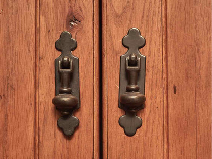 Mission Style Stained Oak 2 Glass Door 4 Panel Door Media Furniture