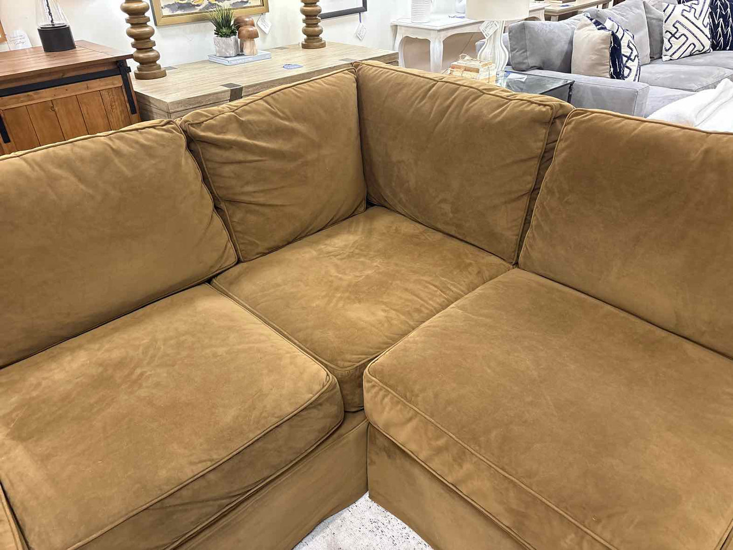MG+BW 2-Piece Sectional in Hazel