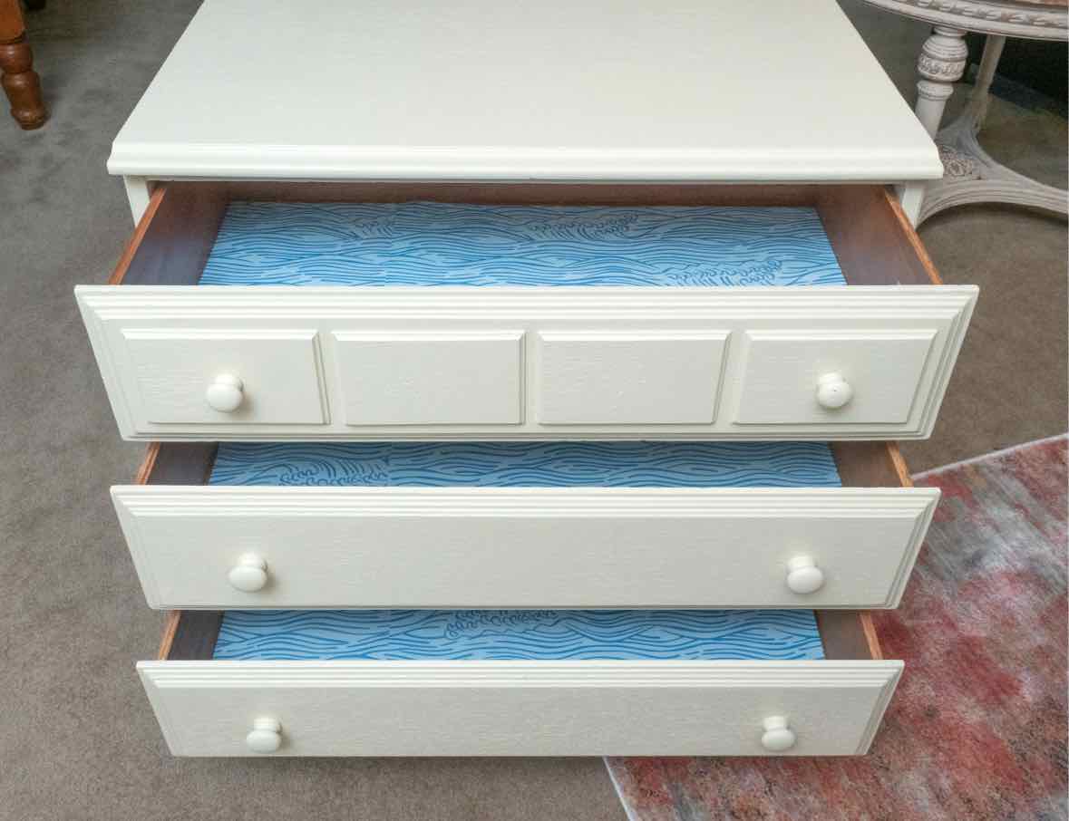 Cream Finish 2 Drawer Side Bed Chest