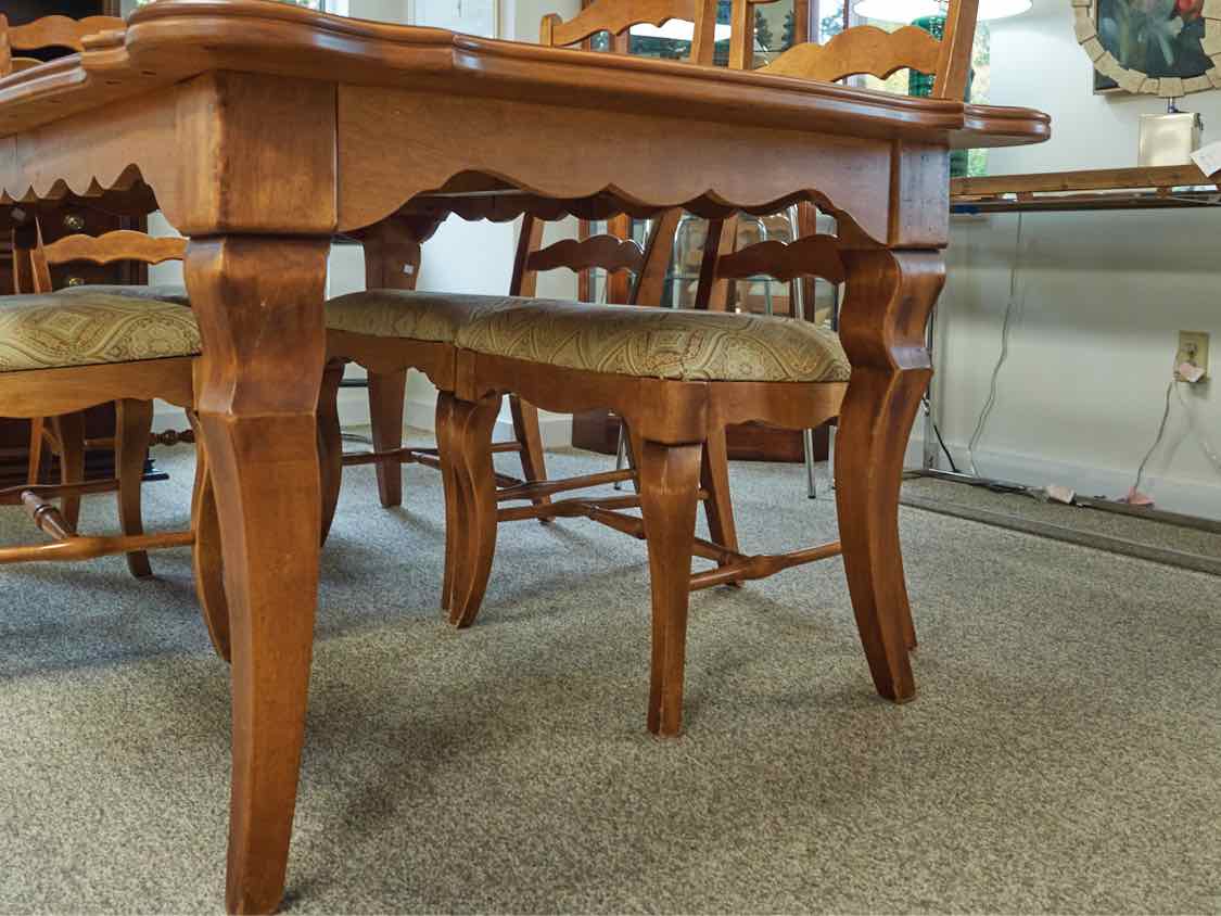 Nichols & Stone Cherry Expanding Dining Table with Set of 6 Chairs