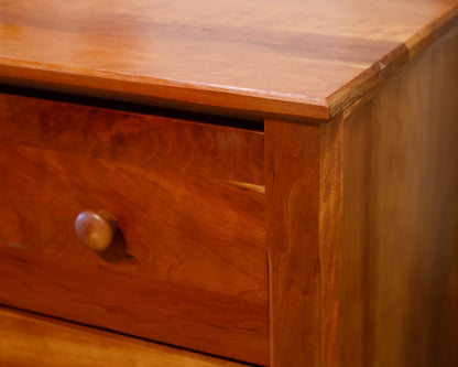 Shaker Dresser w/ Mirror