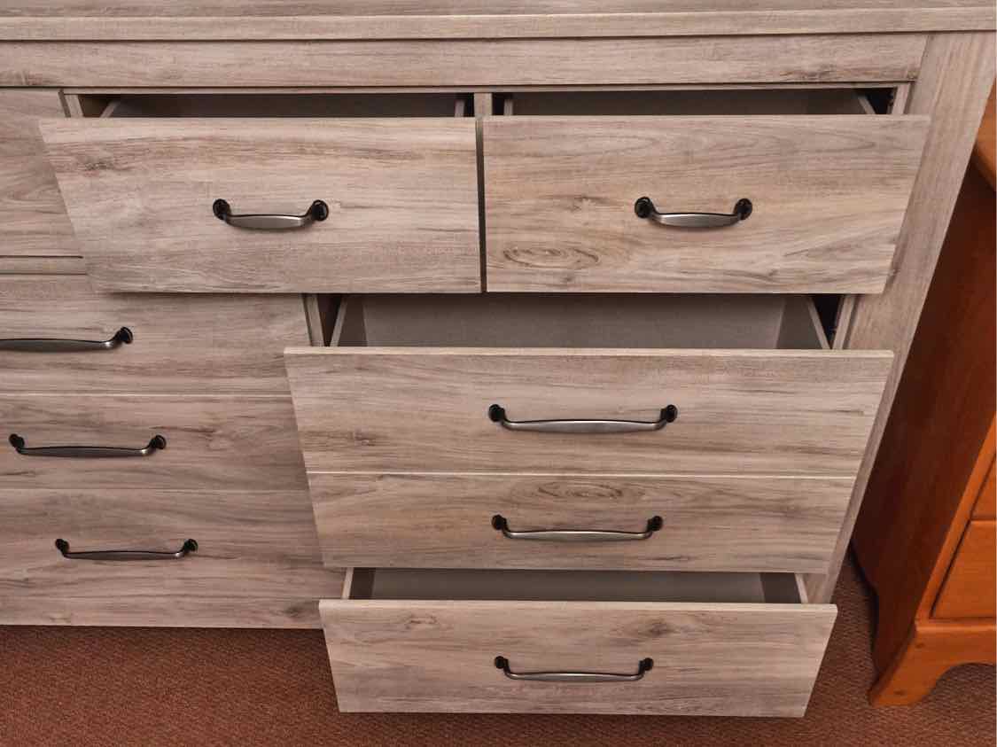 Driftwood Finish 7 Drawer Mule Chest