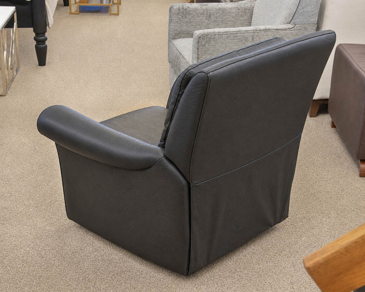 Recliner in Black Leather