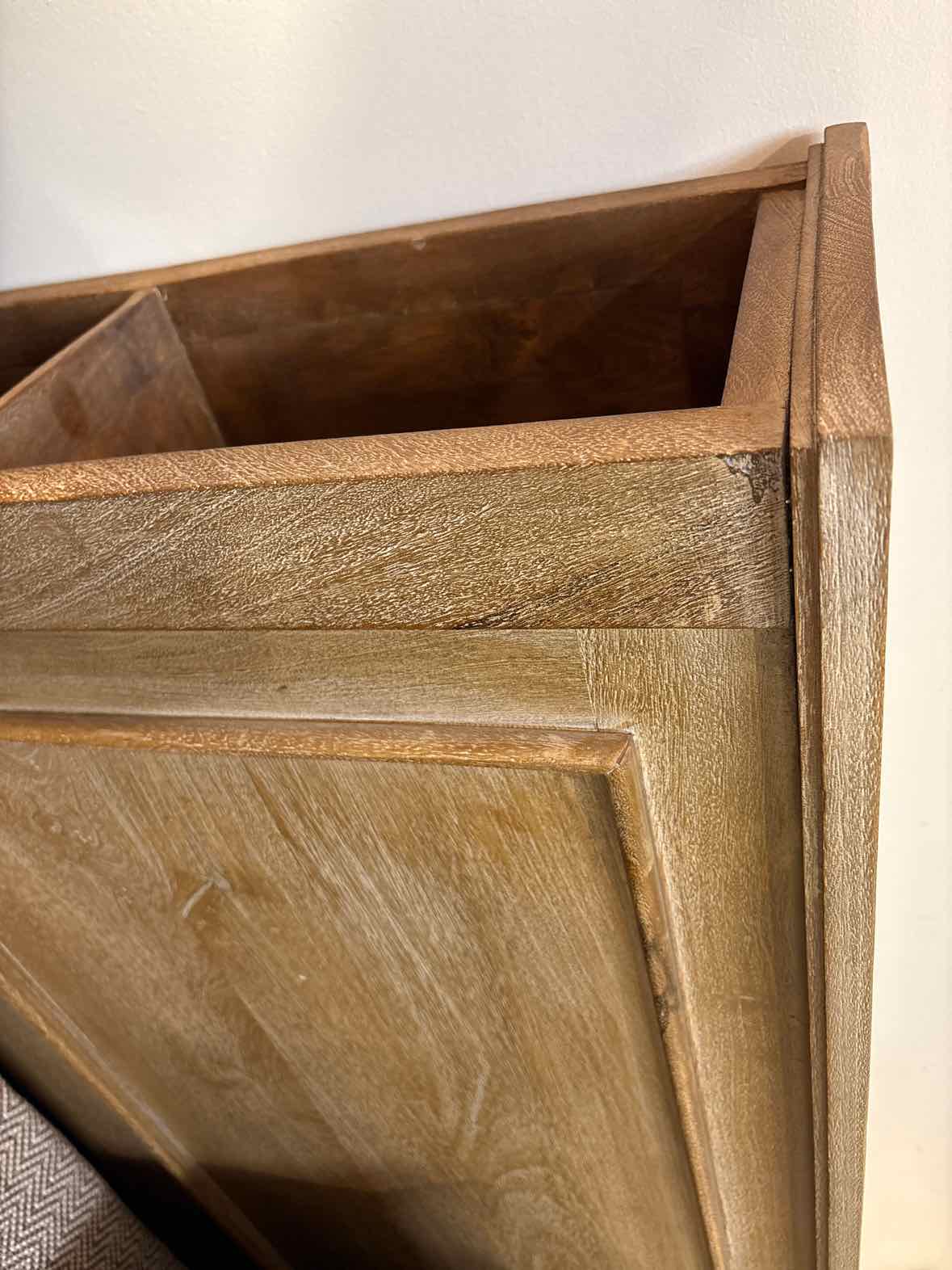Pottery Barn 'Astoria' Queen Bed