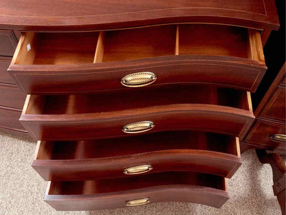 Henredon Serpentine Front Mahogany Dresser