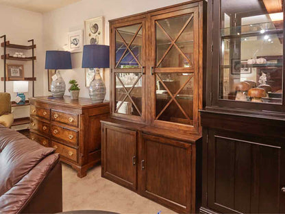 Ethan Allen Display Walnut Finish Display Cabinet