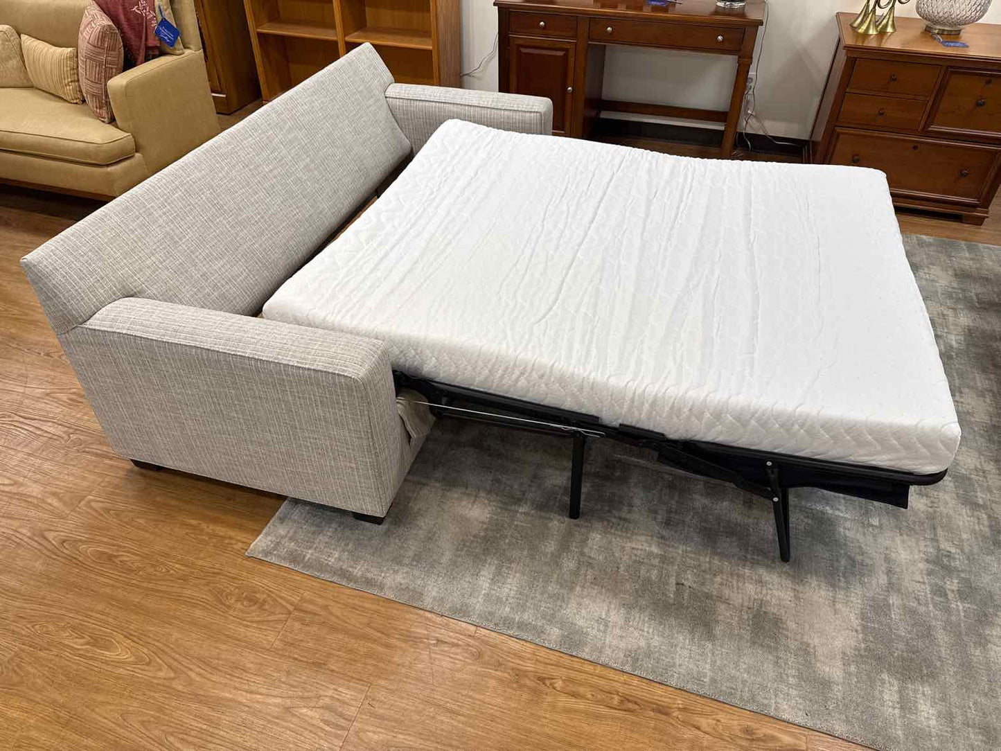 MG+BW 'Alex' Queen Sleeper Sofa