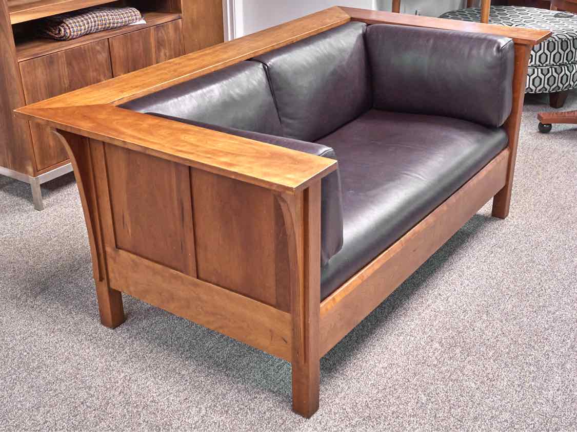 Stickley Prairie Settle 91-210 Loveseat W/ Black Leather Upholstery