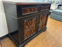 Hooker 'Grandover' Accent Chest