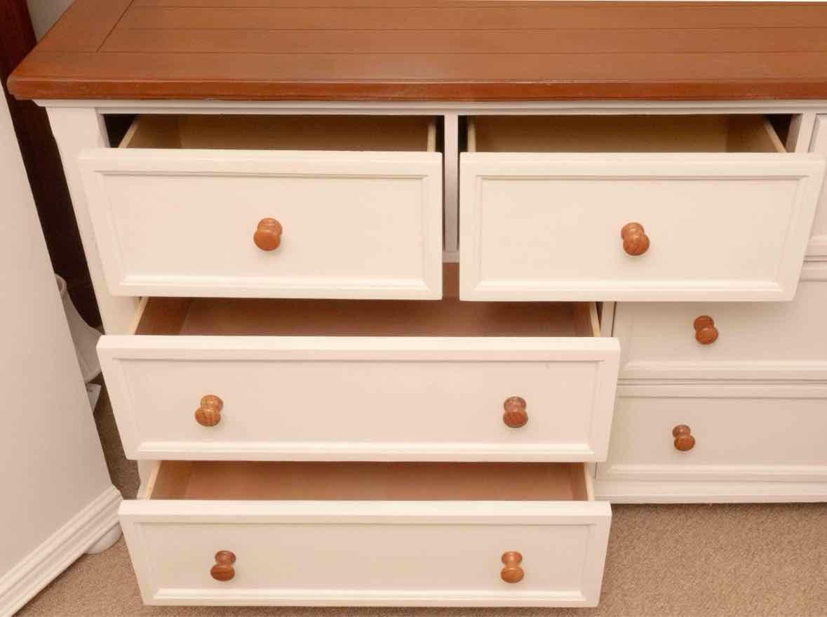 Cherry Plank Top 7 Drawer Dresser in White Finish