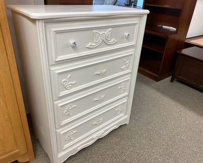 Disney Enchanted Princess Ivory 4 Drawer Chest with Bow Accents