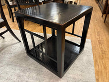Ethan Allen Dynasty Side Table