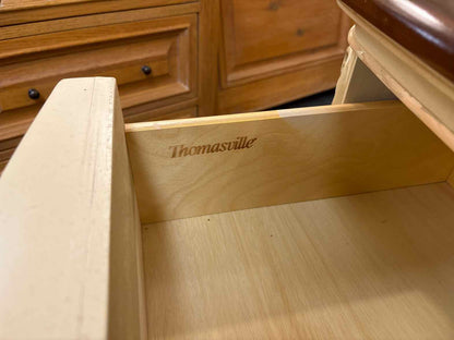 Pair of Thomasville Nightstands