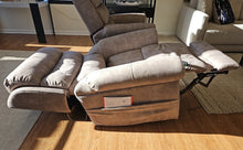 VivaLift 'Tranquil' Lift Power Recliner
