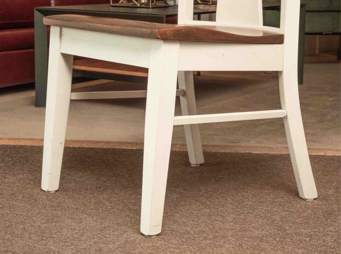 Bassett  Cherry Top Cream Frinish Turned Legs Table & 2 Benches/2 Chairs Set
