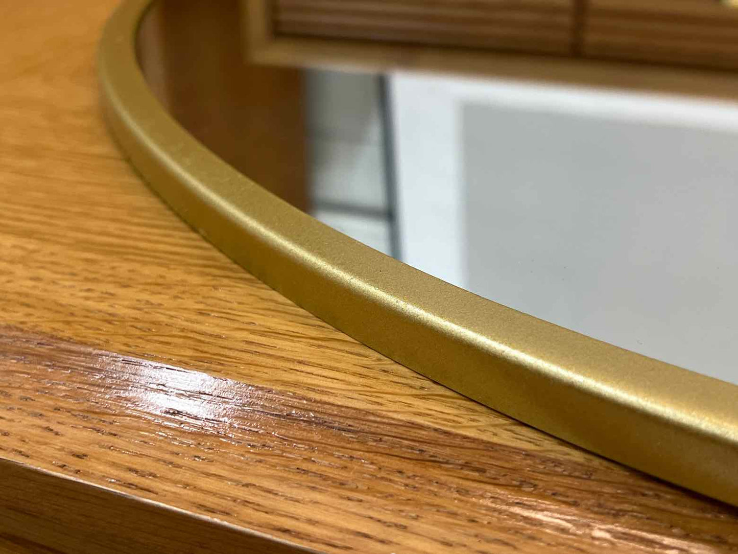 Round Wall Mirror in Gold Frame